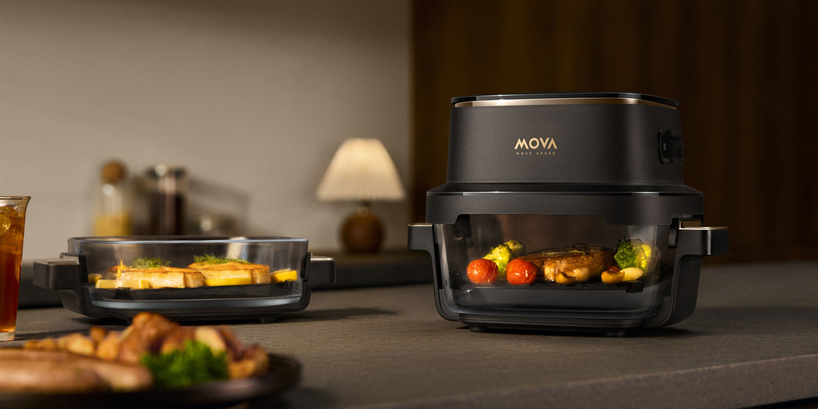 Crystal-Clear Cooking, Effortless Monitoring - 